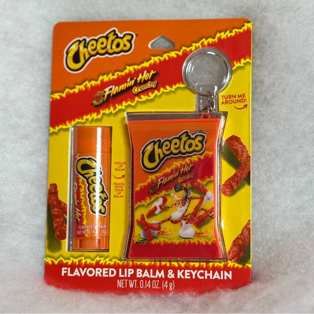 NEW Cheetos Flamin'‎ Hot Crunchy Flavored Lip Balm & Keychain Net Wt. 0.14 oz.